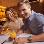 酒店 贺莉亚丹乌比斯酒店