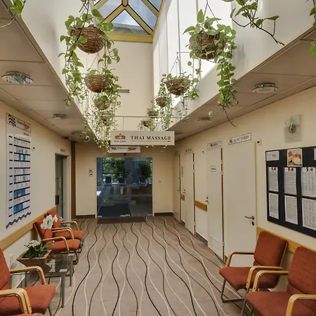 Отель Danubius Helia 4*